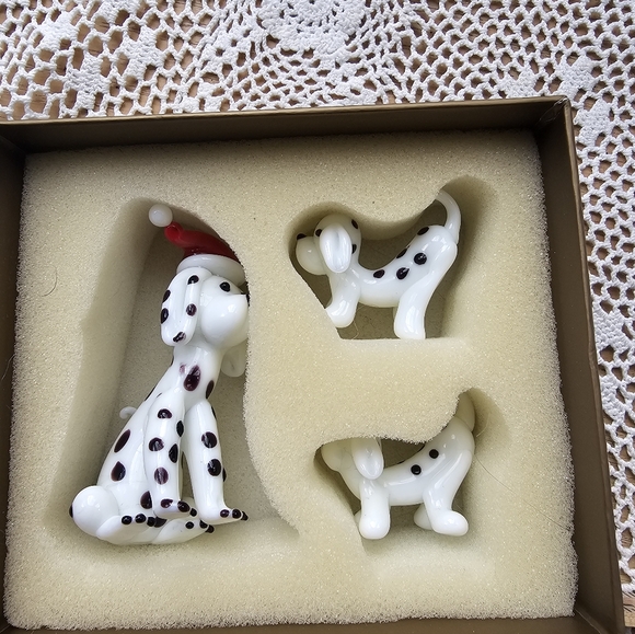 Pier 1 Dalmatian Dog Art Glass- White and Black Used - Picture 12 of 15